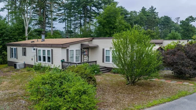 $210,000 | 29 Pipers Way, Carver, MA 02330