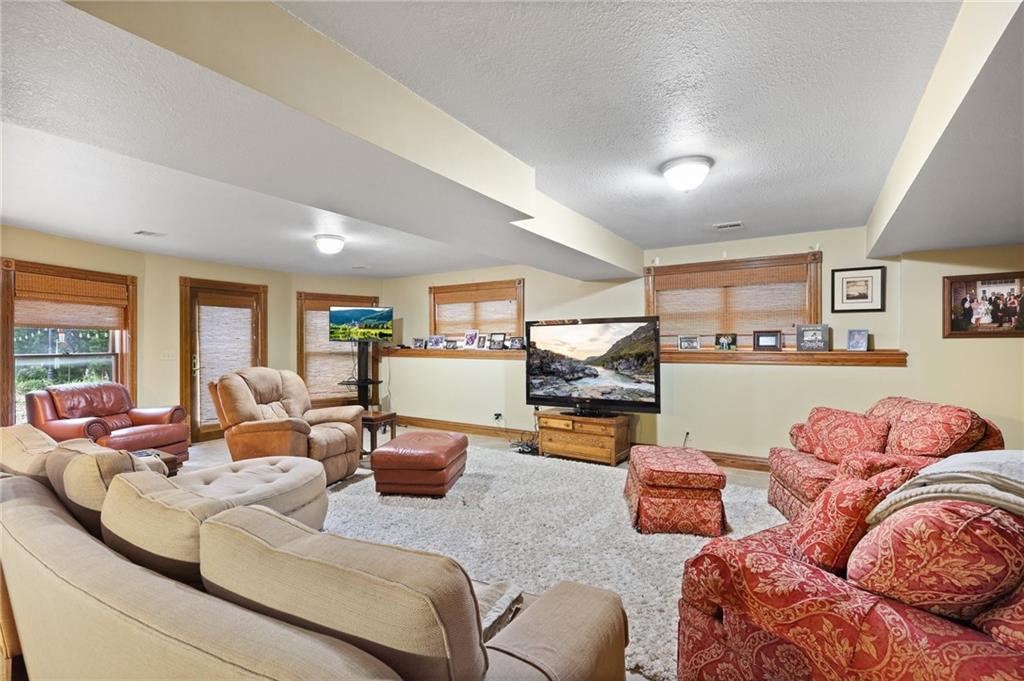 4631 South Country Club Road Chanute, KS 66720 - Photo 48 of 90