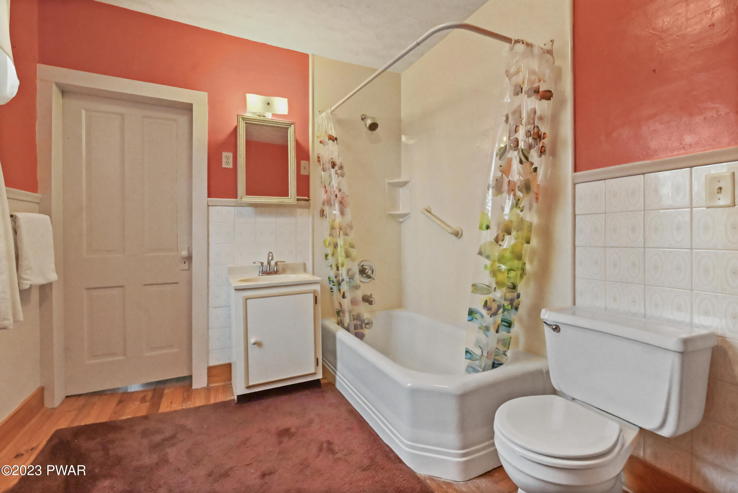 557 Sterling Road Newfoundland, PA 18445 - Photo 31 of 51 Full Bathroom Upstairs