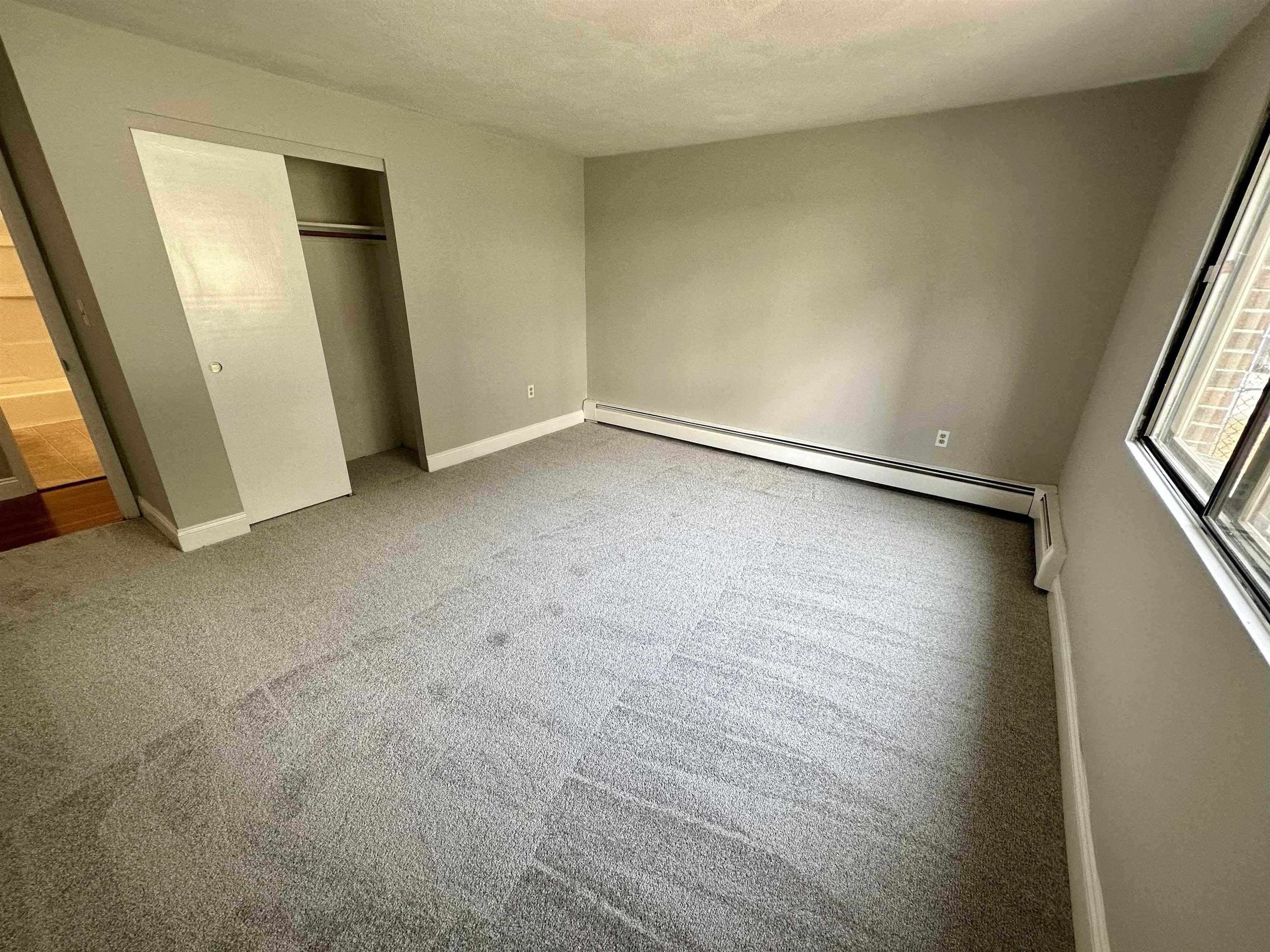 33 Andrew Street Manchester, NH 03104 - Photo 8 of 13