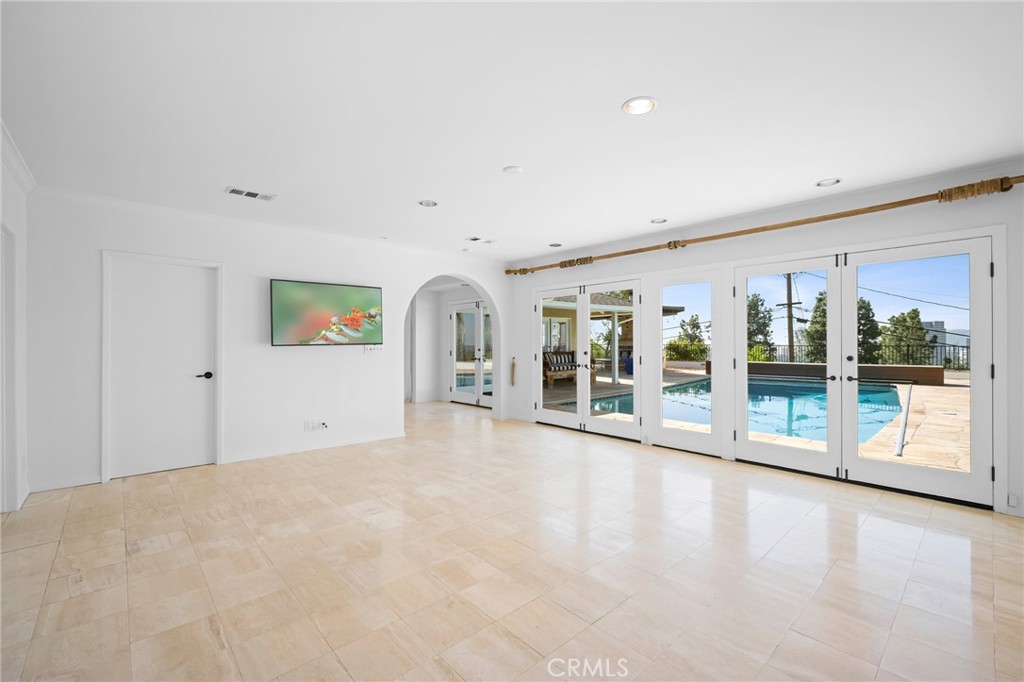 736 Cavanagh Road Glendale, CA 91207 - Photo 23 of 70