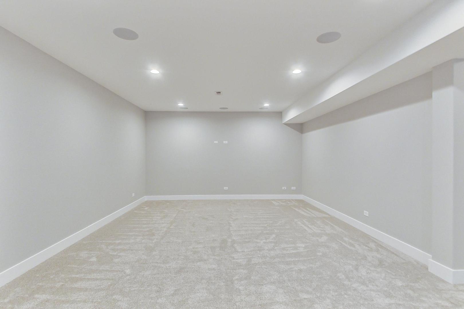 150 Avon Road Elmhurst, IL 60126 - Photo 16 of 18 a view of empty room