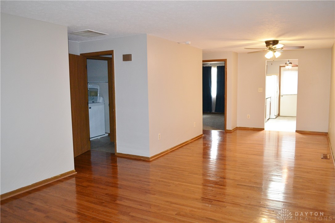 4430 Ridgewood Road East Springfield, OH 45503 - Photo 5 of 31