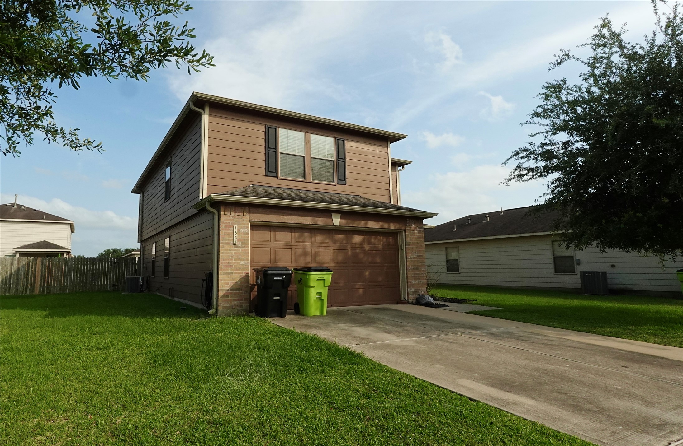 1323 Kane Court Rosenberg, TX 77471 - Photo 2 of 22