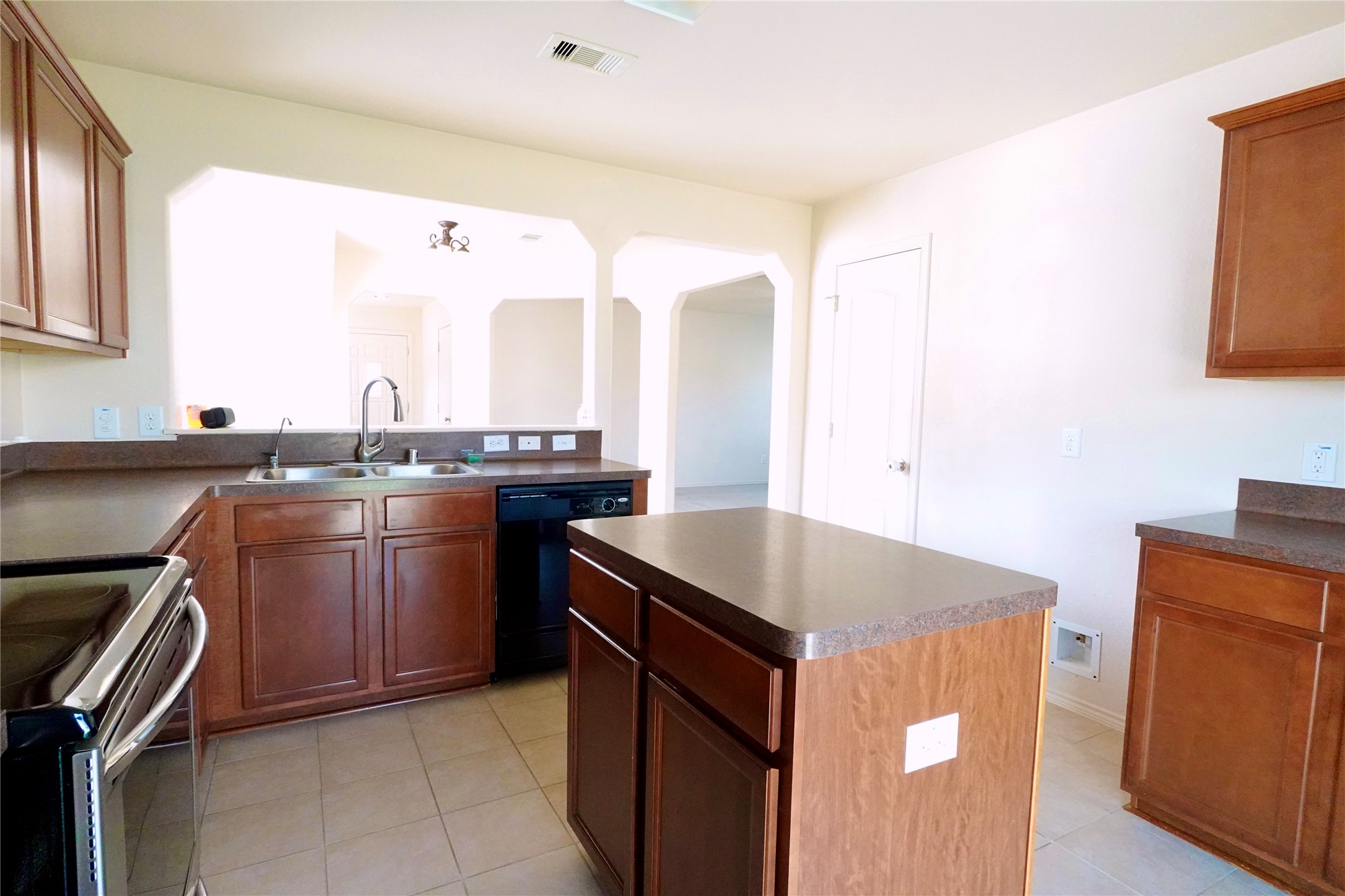 1323 Kane Court Rosenberg, TX 77471 - Photo 10 of 22