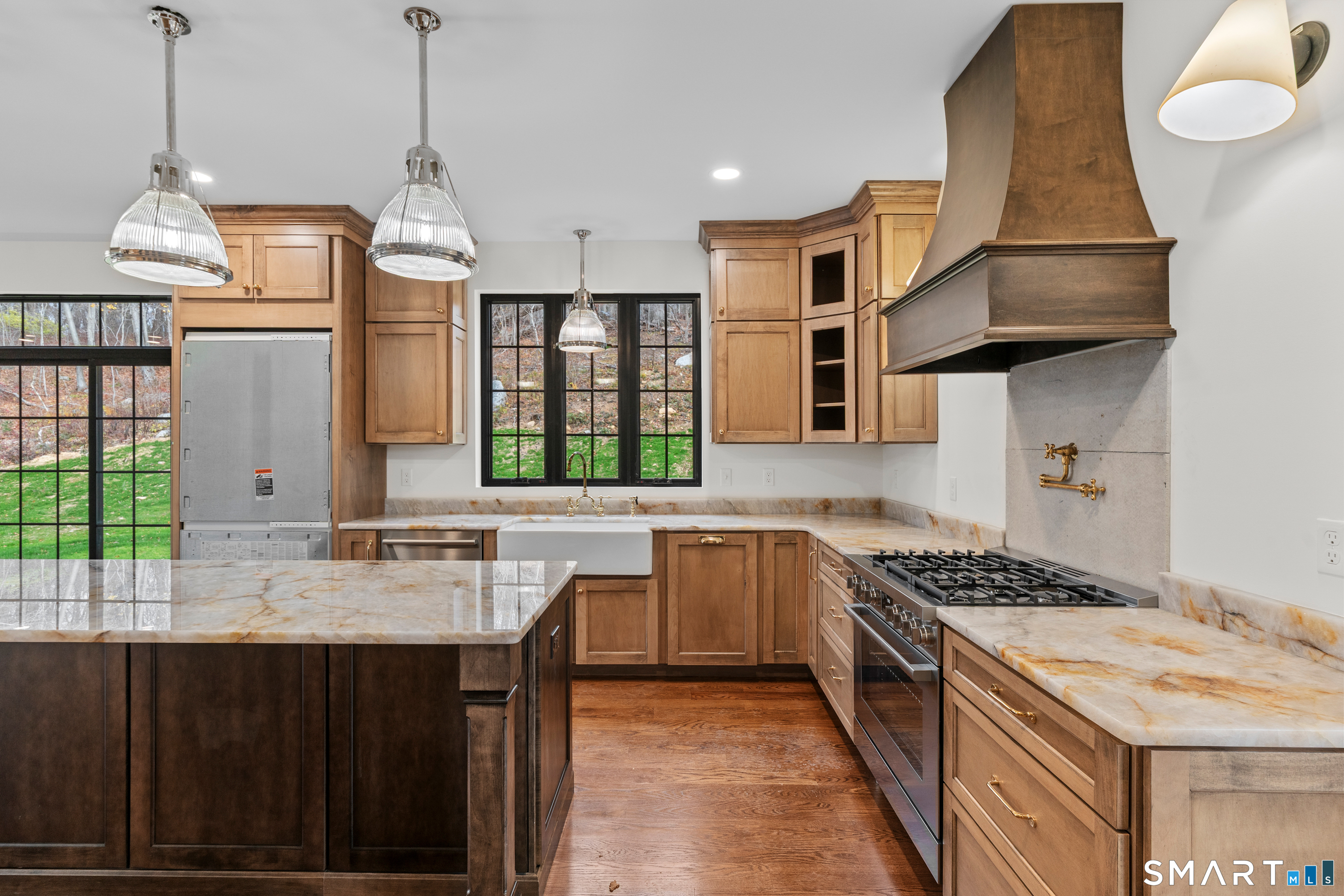 14 Lakewood Road East Hampton, CT 06424 - Photo 2 of 25