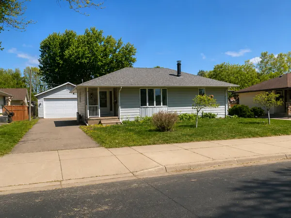 $304,000 | 407 18th Street East, Hastings, MN 55033