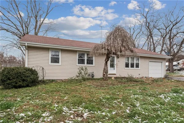 $229,000 | 12 Southeast 15th Street, Concordia, MO 64020