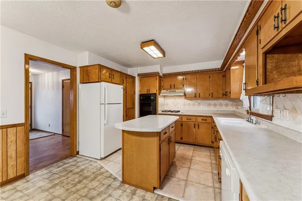 $229,000 | 12 Southeast 15th Street, Concordia, MO 64020