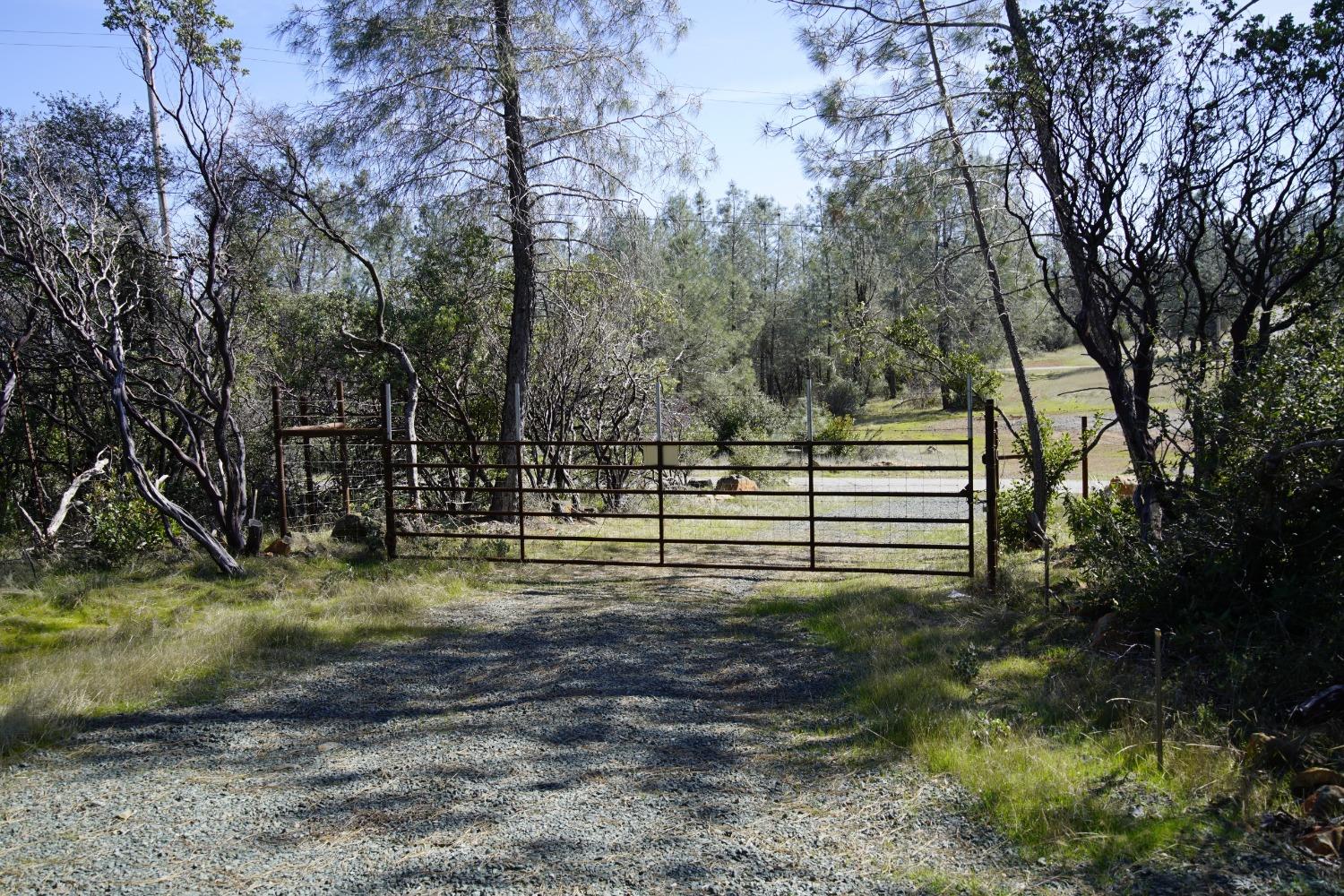 16076 Keson Place Grass Valley, CA 95949 - Photo 24 of 40