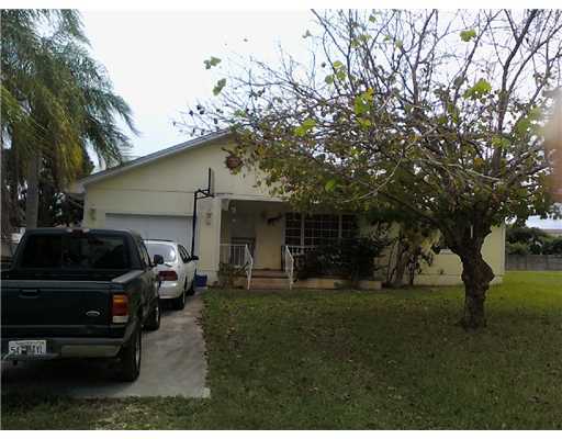4190 Southeast Robert Loop Road Stuart, FL 34997 - Photo 1 of 1 Primary Photo