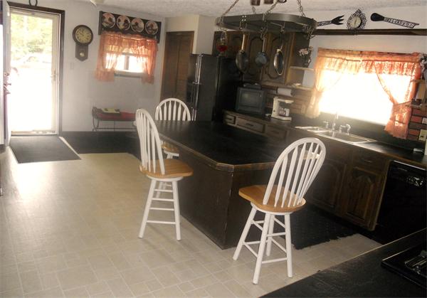 16 Cross Court Webster, MA 01570 - Photo 7 of 21 Gallery Image 7