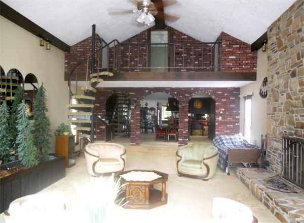 16 Cross Court Webster, MA 01570 - Photo 10 of 21 Gallery Image 10