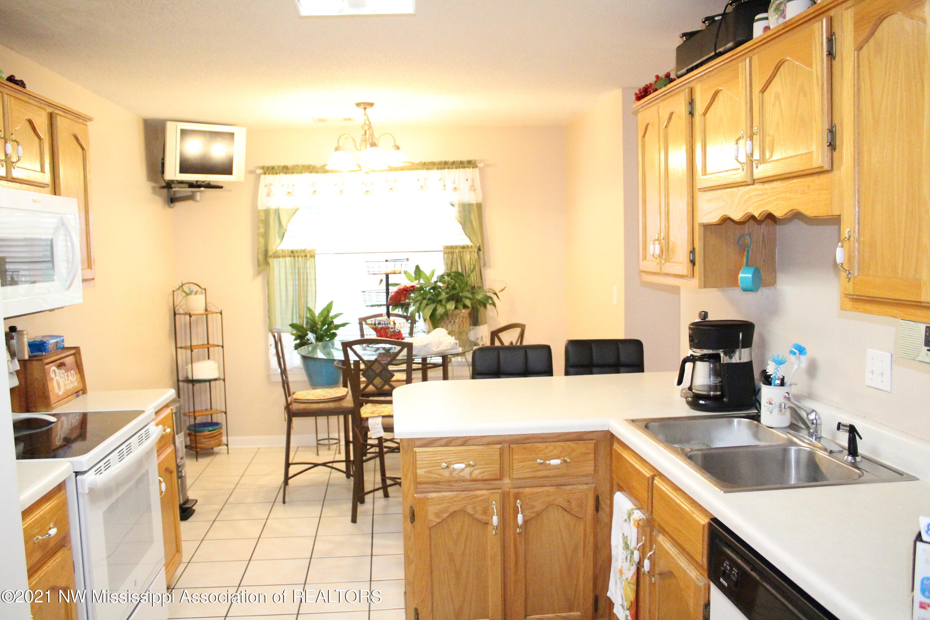 417 Timber Way South Hernando, MS 38632 - Photo 13 of 46 IMG_3135
