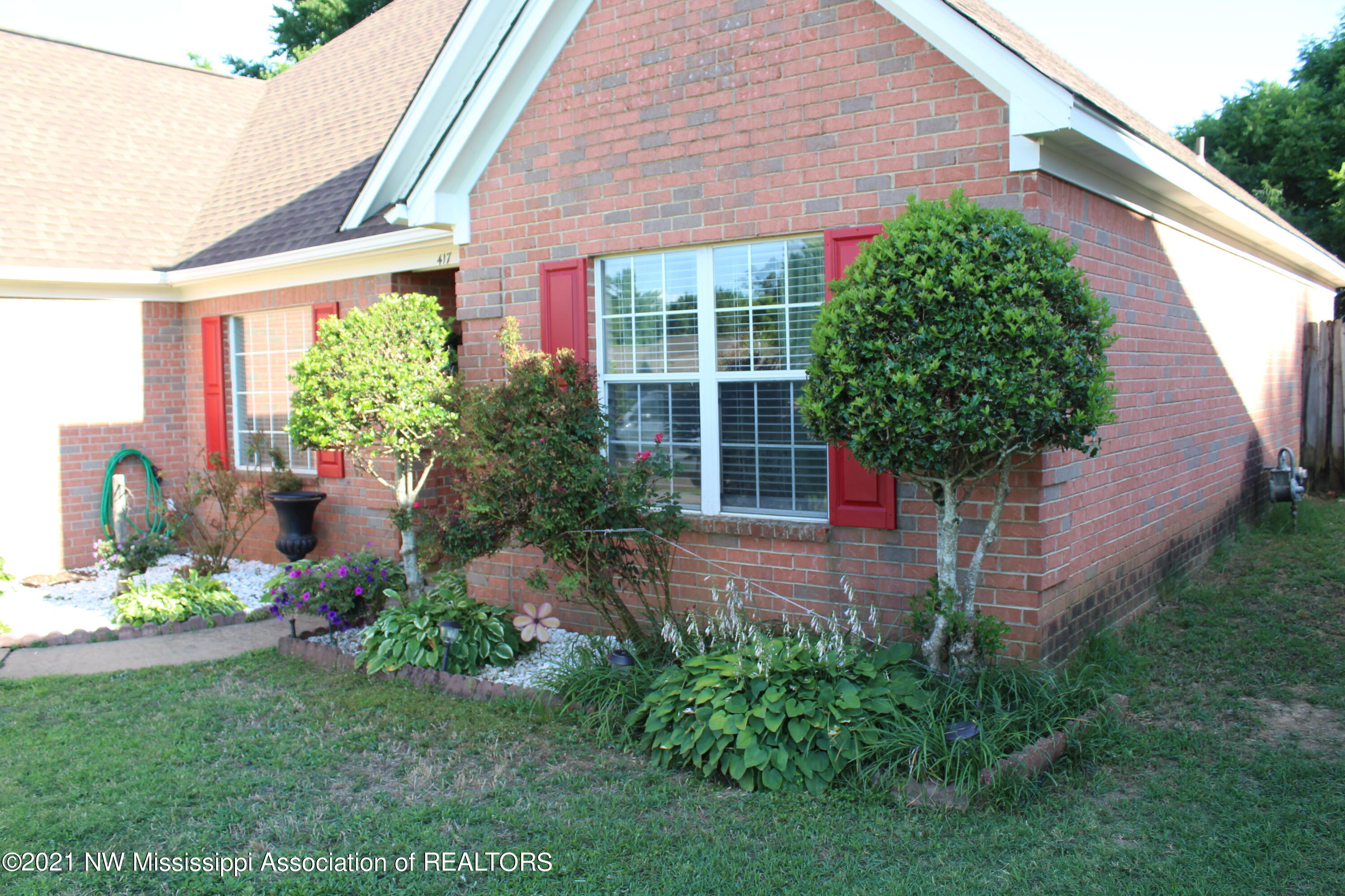 417 Timber Way South Hernando, MS 38632 - Photo 4 of 46 IMG_3152