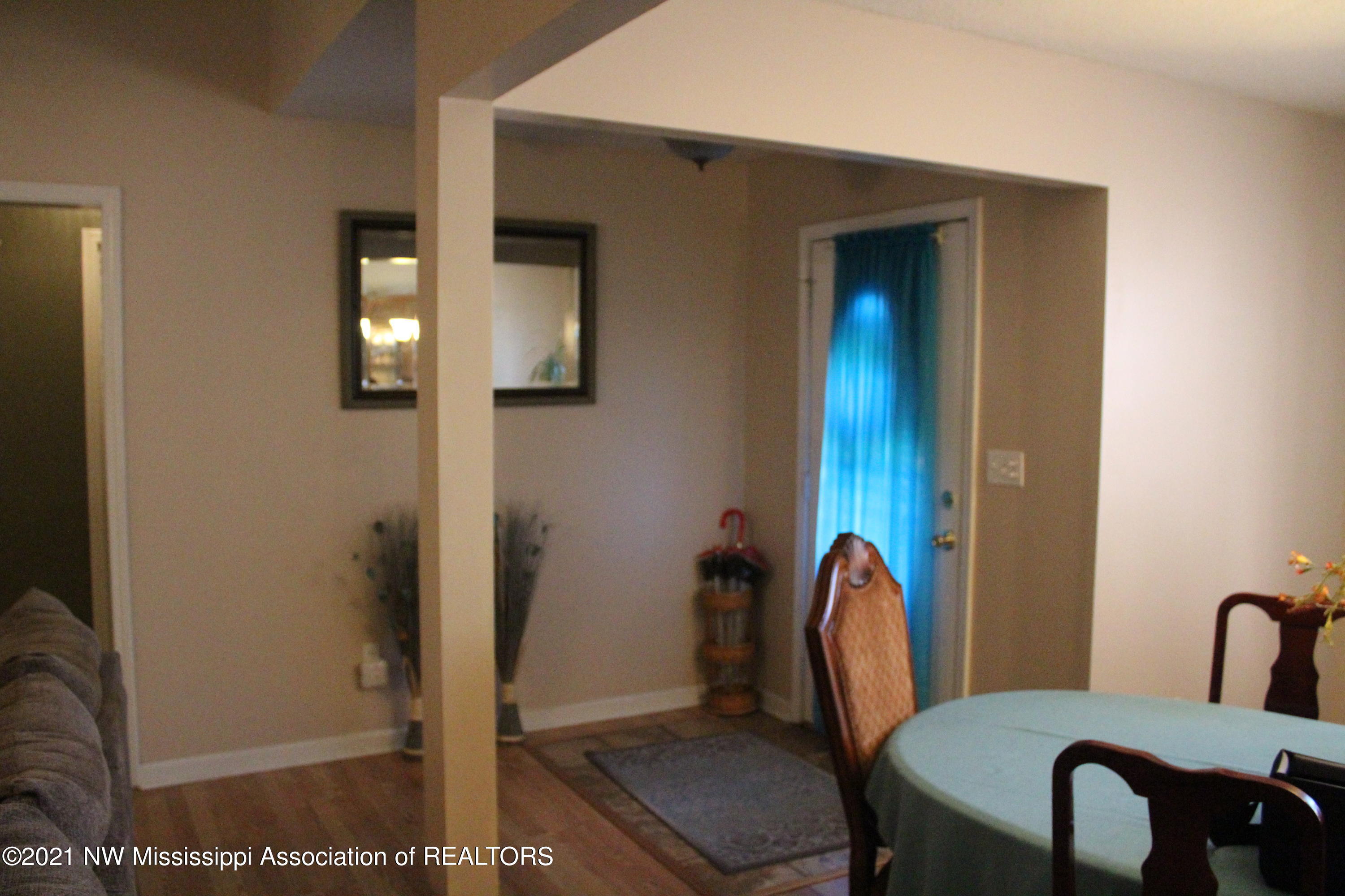 417 Timber Way South Hernando, MS 38632 - Photo 7 of 46 IMG_3104