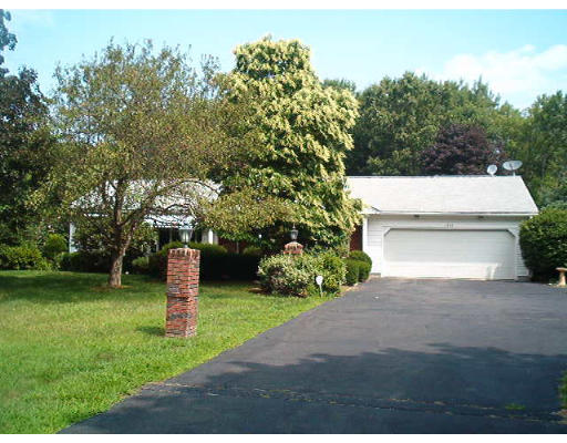 1580 Piper Road West Springfield, MA 01089 - Photo 1 of 4