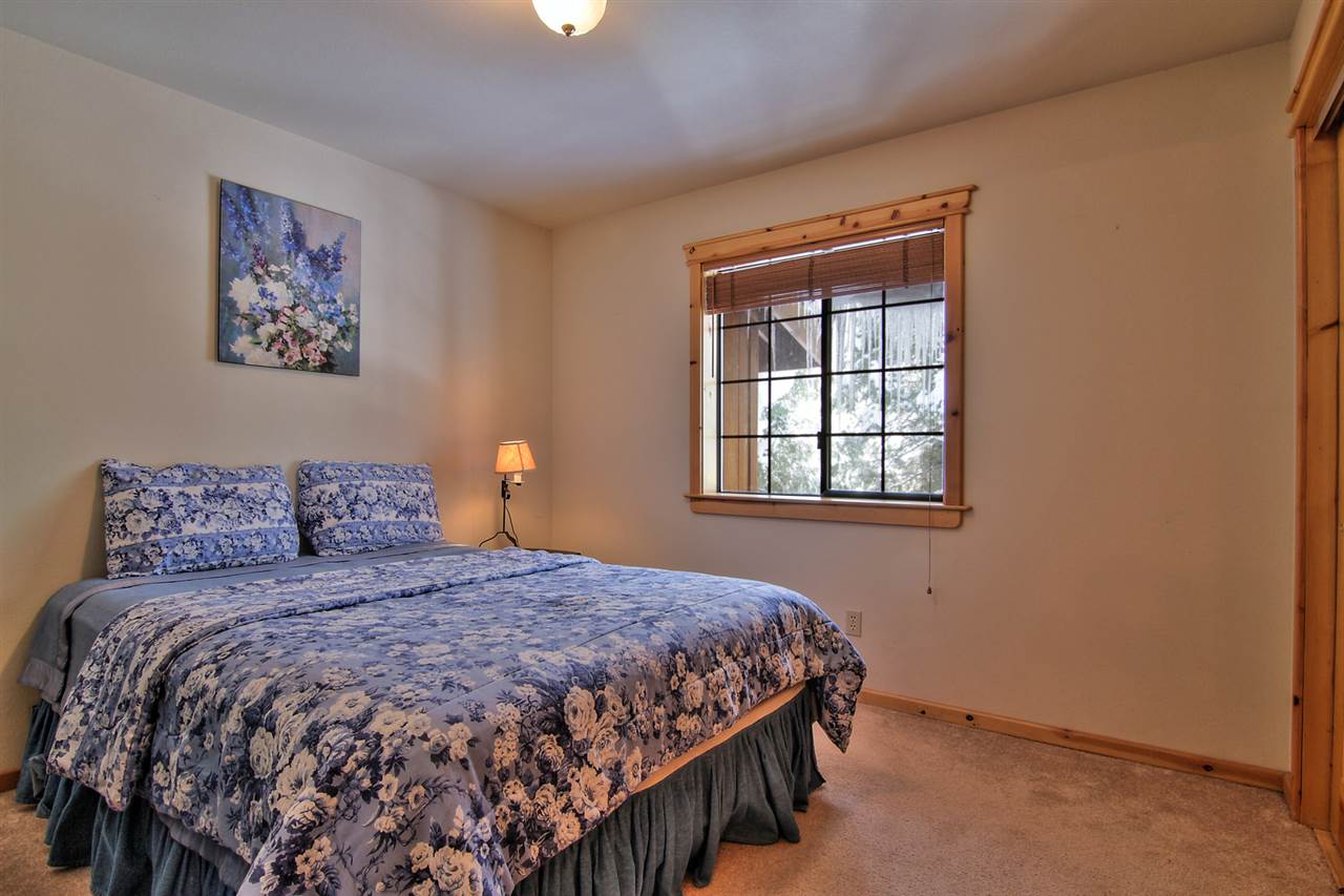 11808 Chalet Road Truckee, CA 96161 - Photo 9 of 14 Gallery Image 9