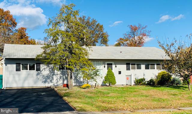 76 Black Walnut Road Levittown, PA 19057 - Photo 1 of 15 Gallery Image 1