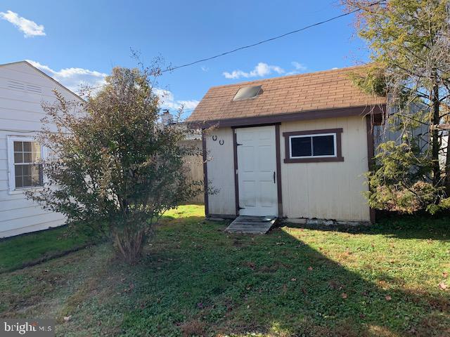 76 Black Walnut Road Levittown, PA 19057 - Photo 15 of 15 Gallery Image 15