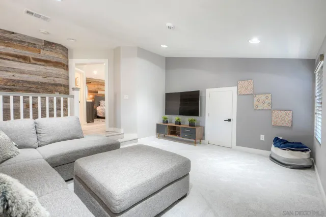 $1,649,000 | 11743 Aspen View Drive, San Diego, CA 92131