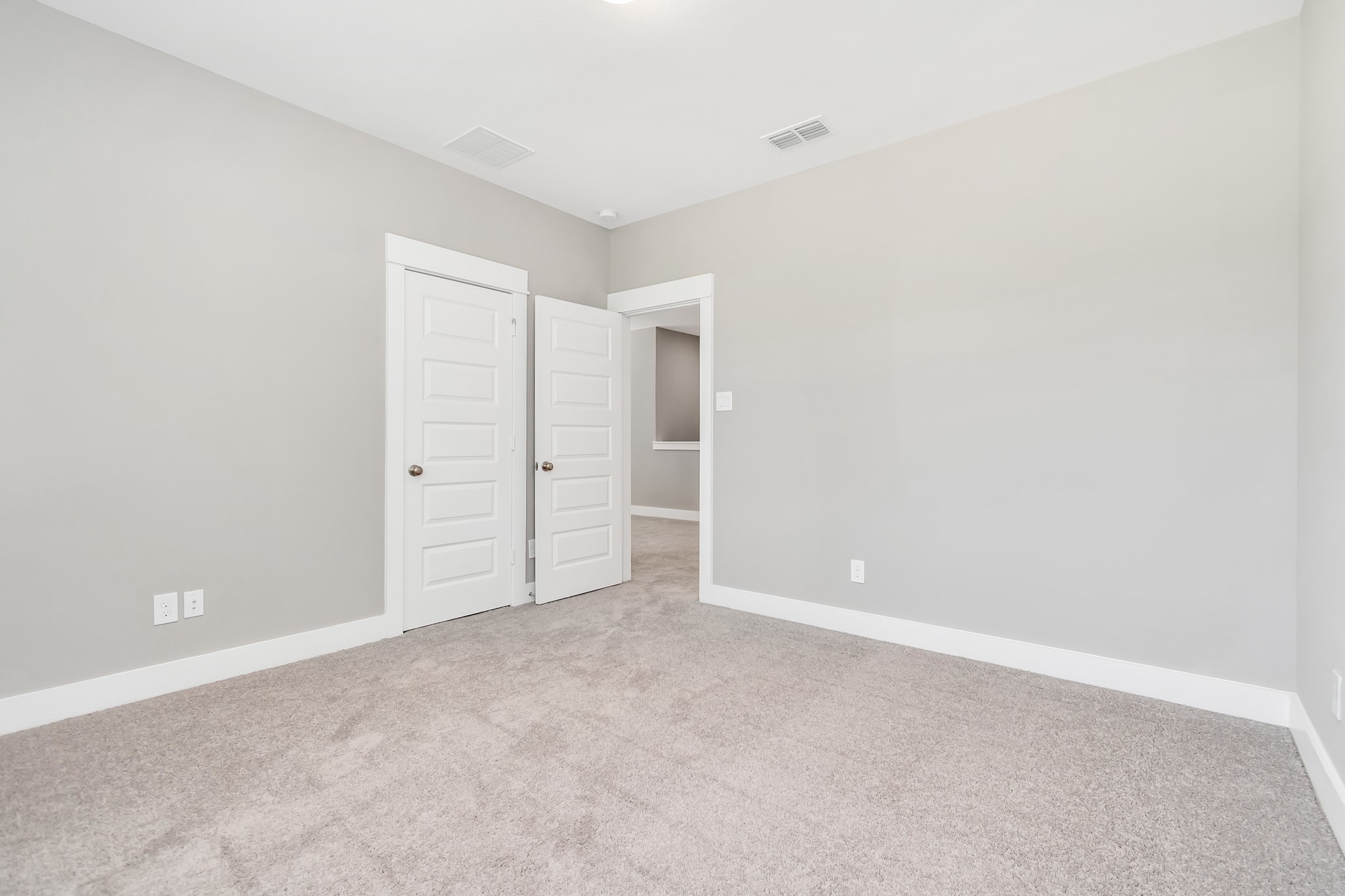 2717 Ruhman Flds Drive Houston, TX 77008 - Photo 24 of 43 a view of an empty room