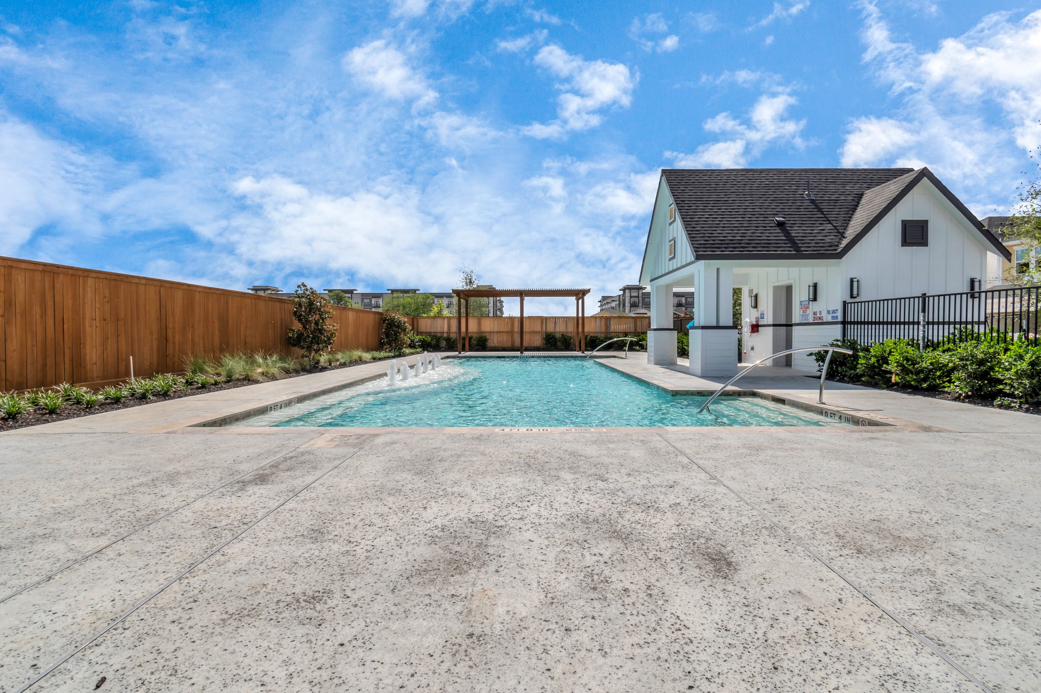 2717 Ruhman Flds Drive Houston, TX 77008 - Photo 31 of 43 front view of house with a yard