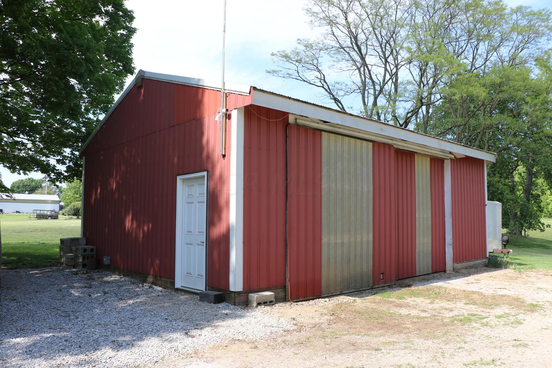 17818 Old Mansfield Road Fredericktown, OH 43019 - Photo 4 of 19 OMR 9
