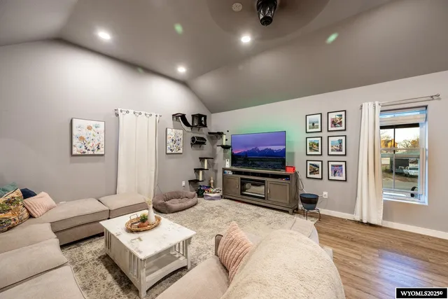 $330,000 | 338 Western Avenue, Buffalo, WY 82834