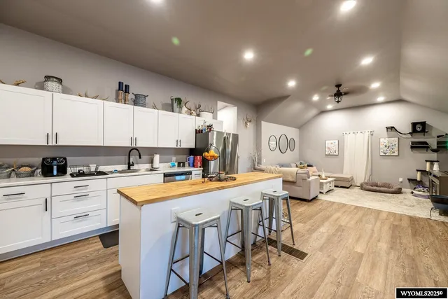 $330,000 | 338 Western Avenue, Buffalo, WY 82834