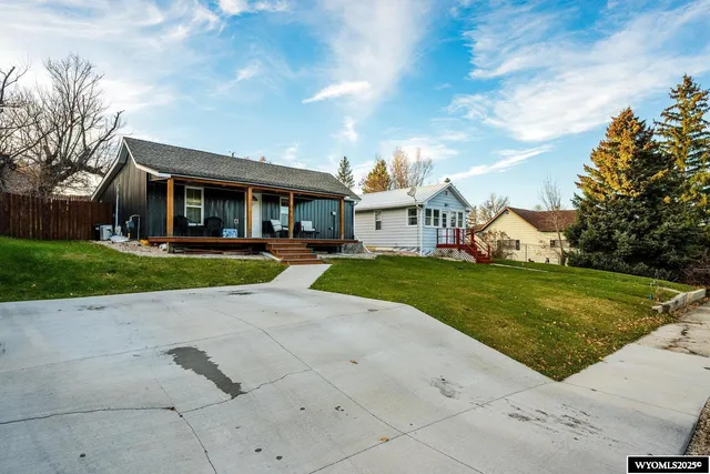 $330,000 | 338 Western Avenue, Buffalo, WY 82834