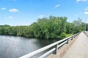 $199,900 | 117 John Street, Unit 1, Lincoln, RI 02865