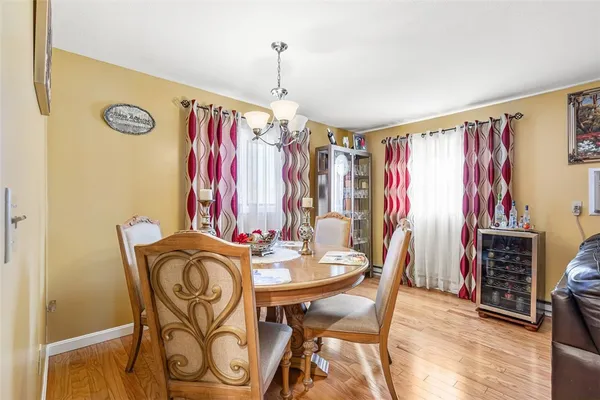 $199,900 | 117 John Street, Unit 1, Lincoln, RI 02865