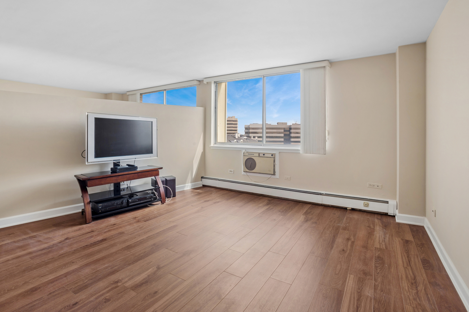 20 North Tower Road, Unit 9C Oak Brook, IL 60523 - Photo 9 of 20