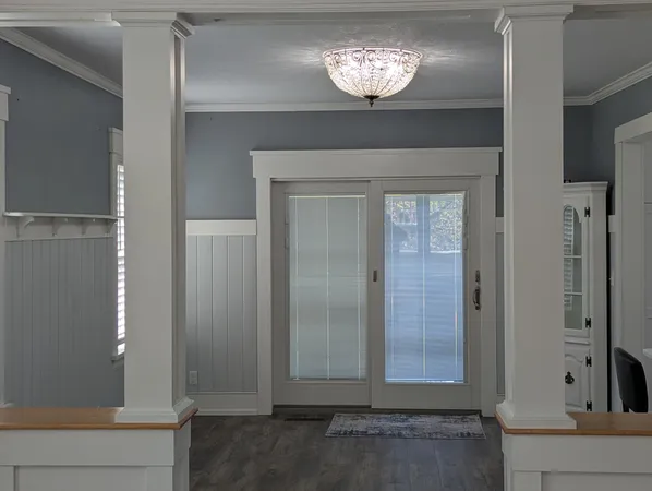 $390,000 | 405 Vine Avenue, Albert Lea, MN 56007