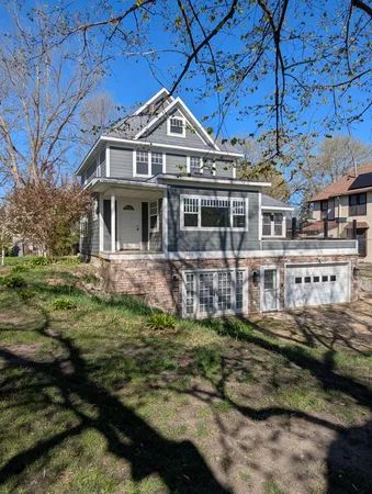 $390,000 | 405 Vine Avenue, Albert Lea, MN 56007