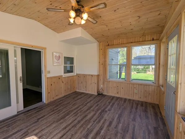 $390,000 | 405 Vine Avenue, Albert Lea, MN 56007