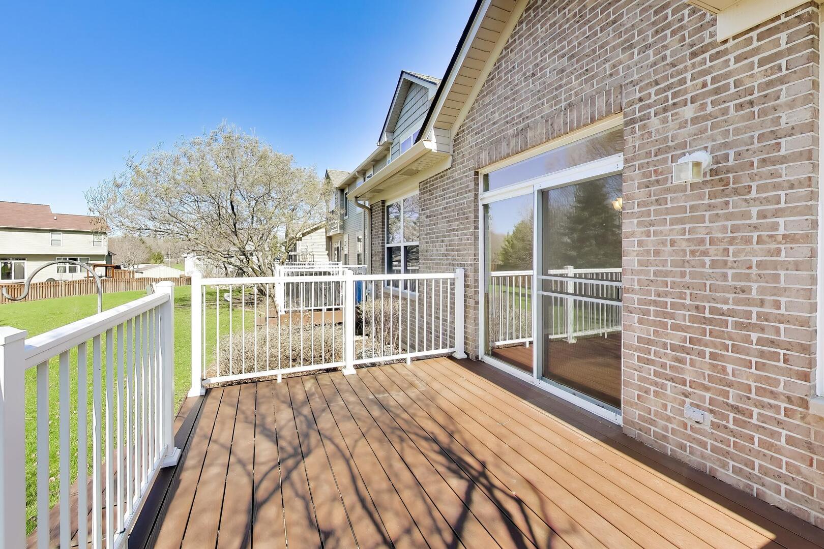 985 Oak Ridge Boulevard Elgin, IL 60120 - Photo 22 of 29