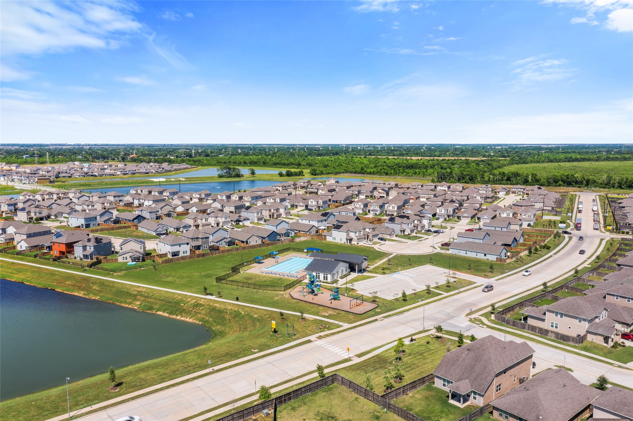 7254 Victorville Drive Rosharon, TX 77583 - Photo 25 of 27 a view of a city with an ocean