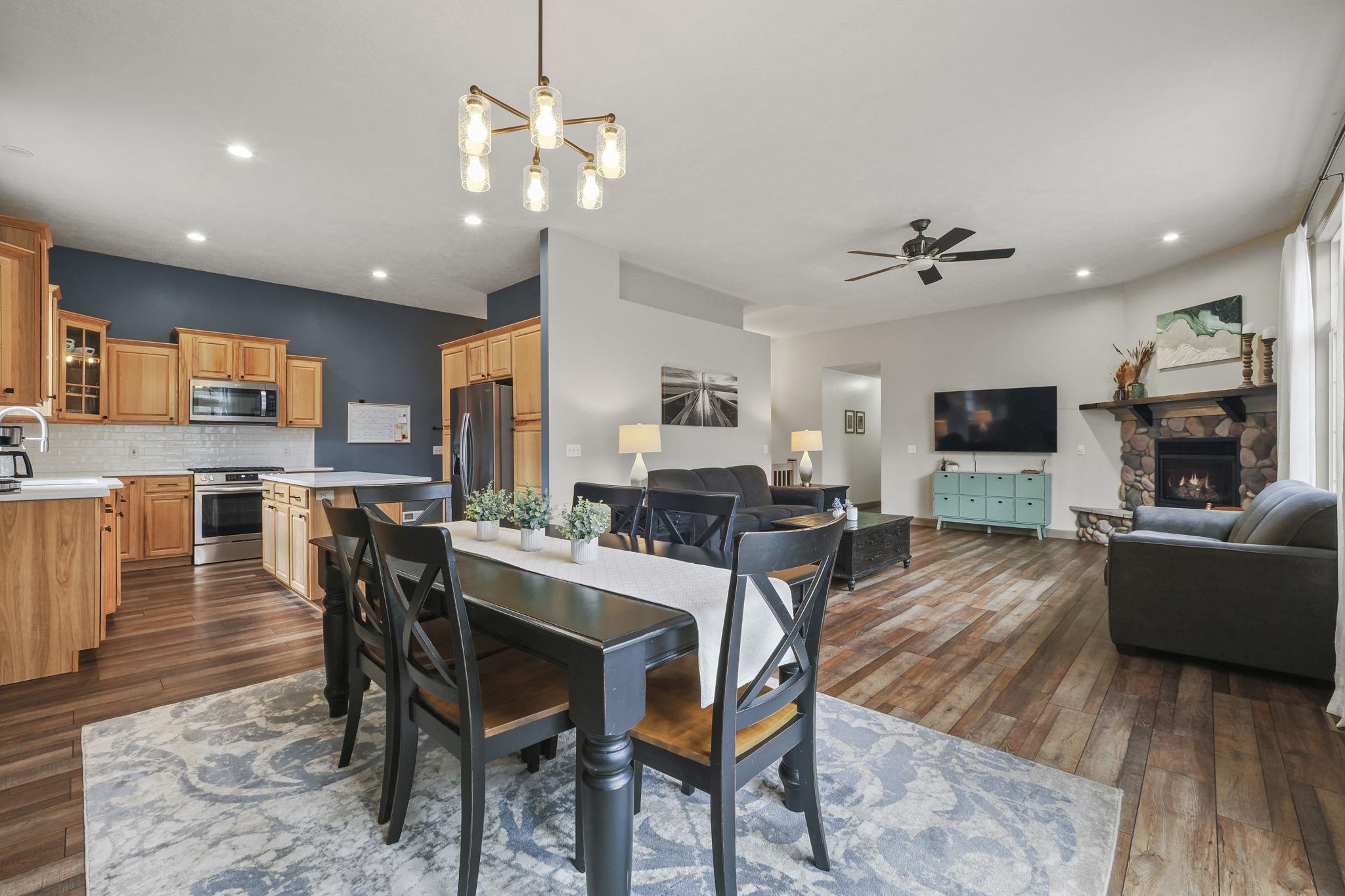 3611 Birch Road Traverse City, MI 49696 - Photo 5 of 31
