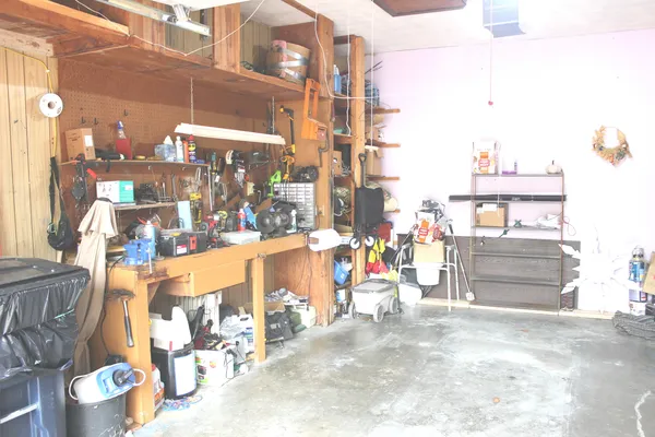 $198,000 | 210 Circle Drive, Salem, IL 62881