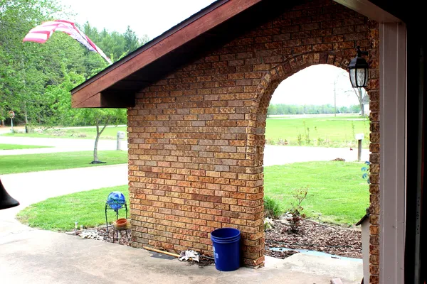 $198,000 | 210 Circle Drive, Salem, IL 62881