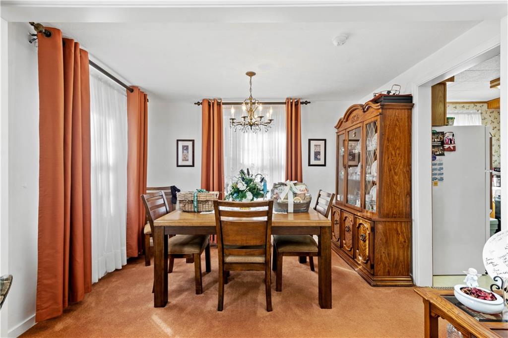 816 Shadycrest Road Pittsburgh, PA 15216 - Photo 9 of 25 Gallery Image 9