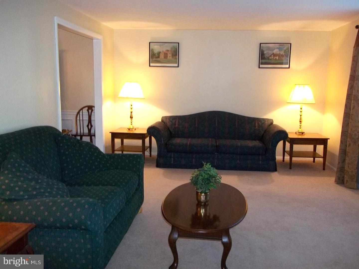 294 Norfolk Road Warminster, PA 18974 - Photo 3 of 25 Living Room