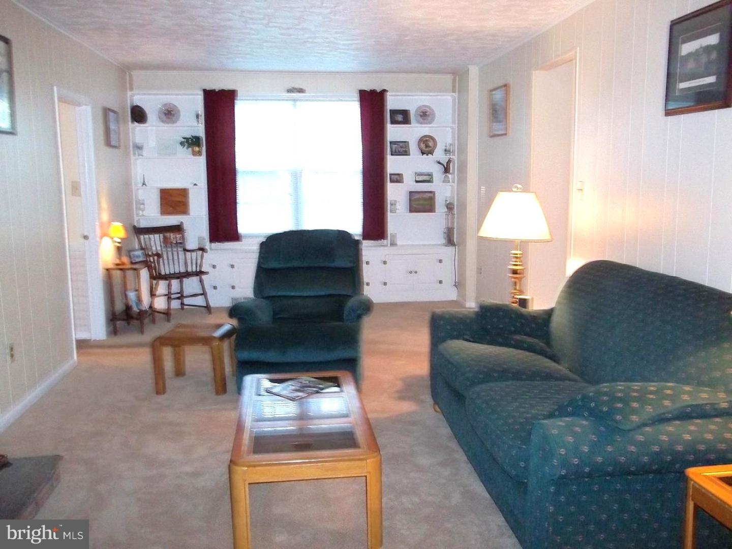 294 Norfolk Road Warminster, PA 18974 - Photo 10 of 25 Family Room