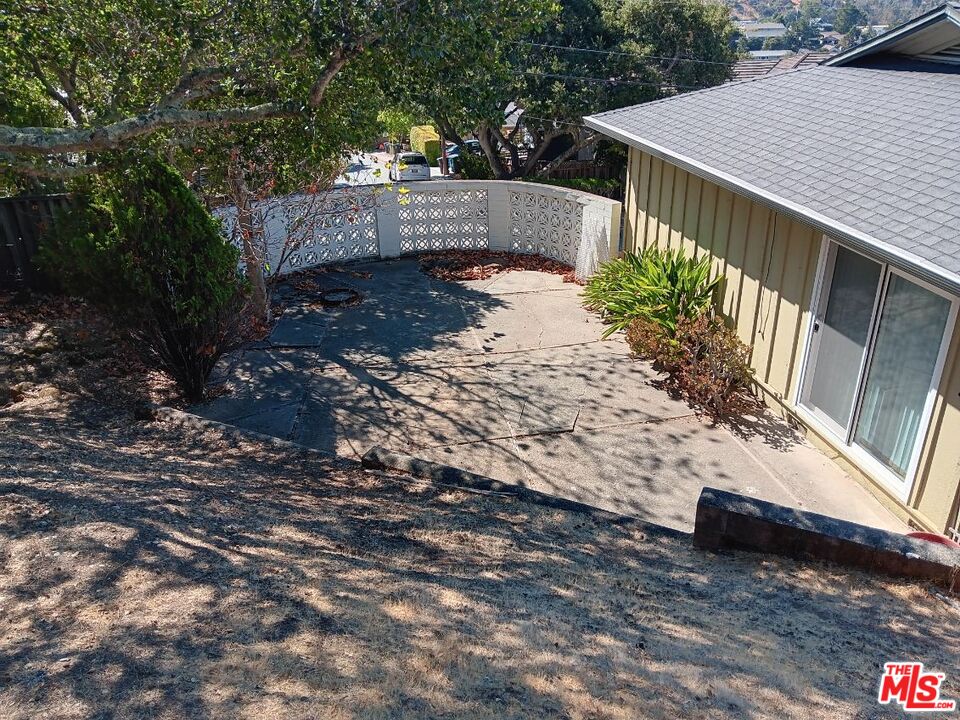 2 Cottage Lane San Carlos, CA 94070 - Photo 9 of 11 a view of a backyard with pathway