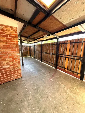 $1,675 | 5830 Clarewood Drive, Houston, TX 77081