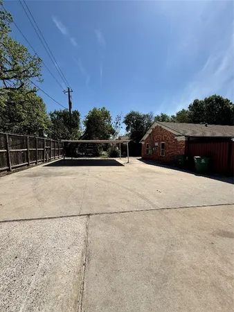 $1,675 | 5830 Clarewood Drive, Houston, TX 77081