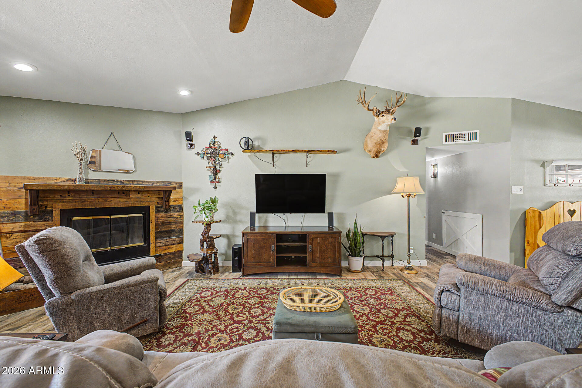 2031 South Cactus Road Apache Junction, AZ 85119 - Photo 9 of 45