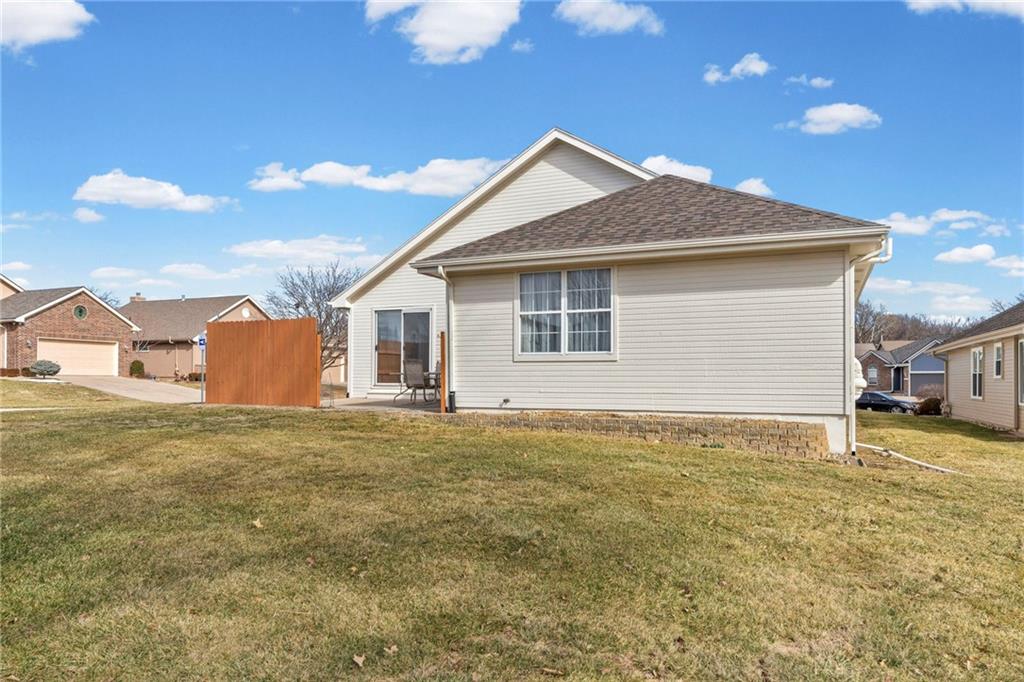 1053 Southwest 8th Circle Lee's Summit, MO 64081 - Photo 21 of 24